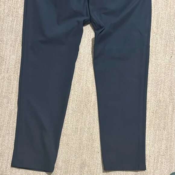 Lululemon Commission Pant Classic 32x32 Inseam Warpstreme True Navy Chinos - Picture 4 of 8